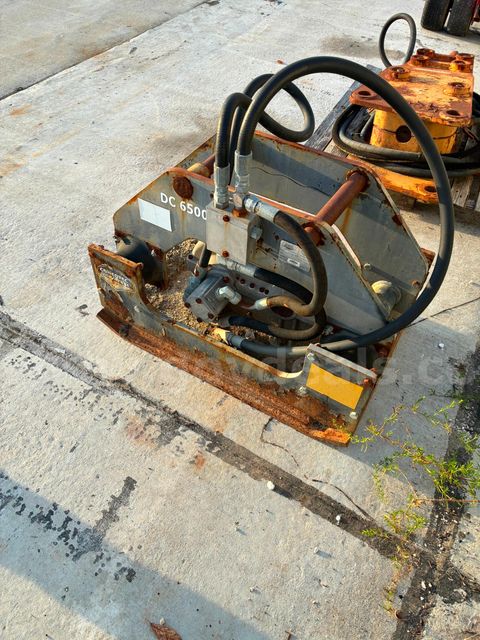 Vibratory Compaction Attachment for Case Backhoe