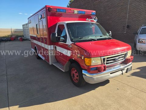 2003 Ford E-450 Super Duty Ambulance – 7.3L Power Stroke Turbo Diesel – 204,898 Miles