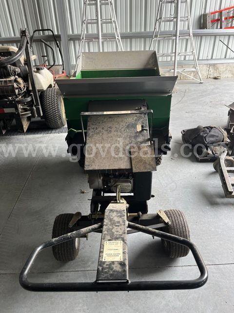 Top Dresser Earth & Turf