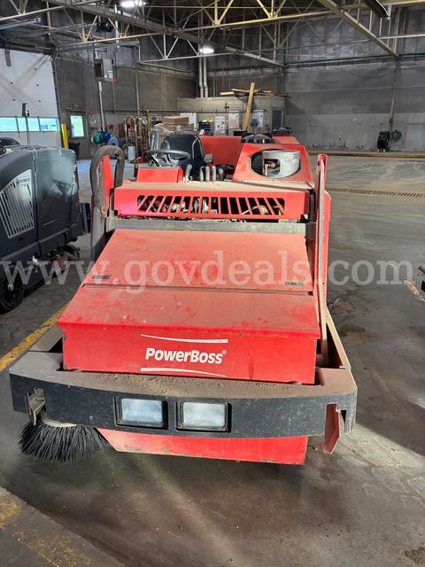Powerboss T90 Floor Scrubber
