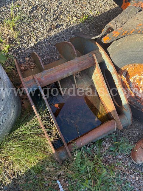 Excavator Attachment - Rake