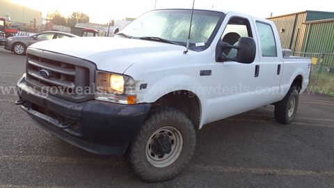 2002 Ford F-350 SD XL Crew Cab 4WD
