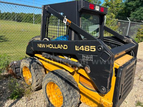 New Holland LX485 Mini Skid Steer (Non Running)