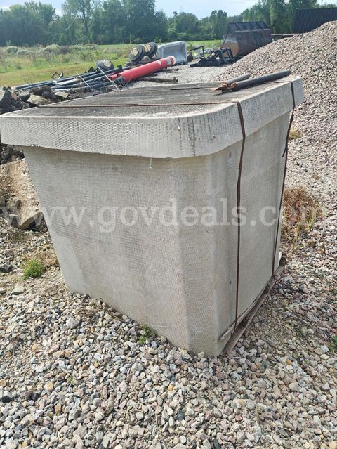 Underground Utility Vault & Lid – ANSI Tier 22, 33K Load Rating
