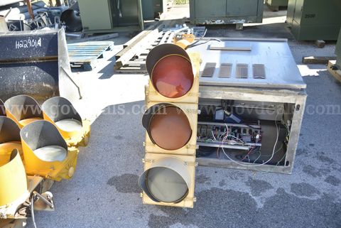 Three light Traffic Signal. Stop Light. Item #10