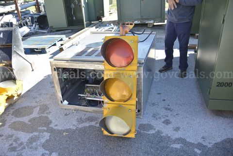 Three light Traffic Signal. Stop Light. Item #15