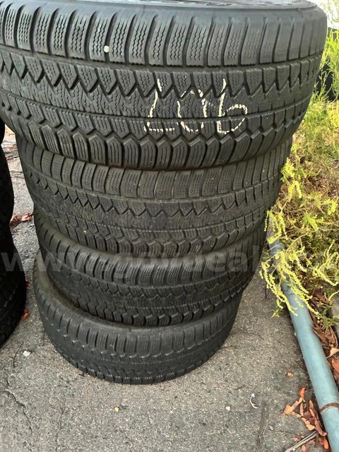 4 goodyear enforcer tires p275-55-20 lot 907