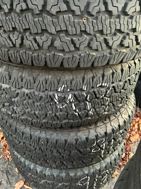 4 goodyear enforcer tires LT265-70-18 lot 913