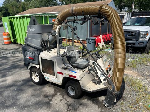 2009 Tennant 4300 ATLV Litter Vacuum