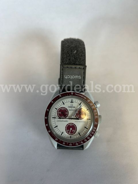 Swatch Mission to Pluto White/Cranberry