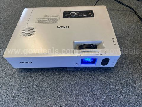Epson EMP-1810 LCD Projector