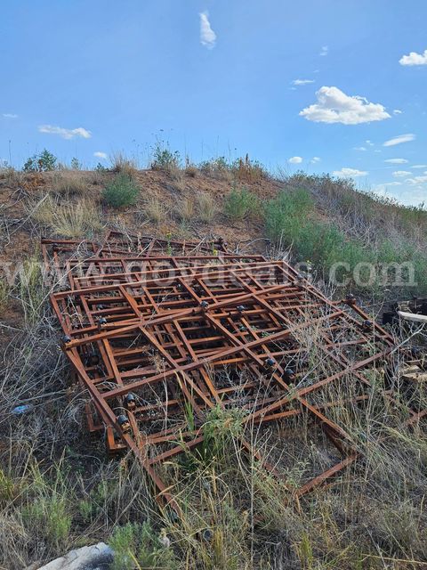 Lot of Scrap Iron / Steel Rolling Racks with Wheels