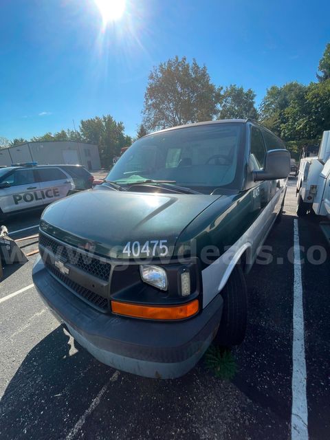 2004 Chevrolet G2500 Police Van