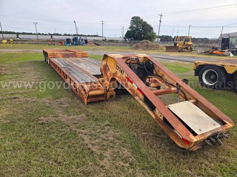 1995 Ferree Lowboy Trailer