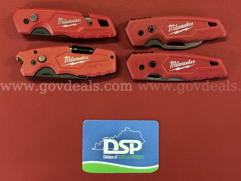 4 Milwaukee Fastback Utility Knives/PRE-OWNED/DS18574/99020/TSA
