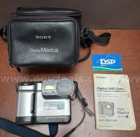 Sony MVC-FD88 Digital Camera with Case but No Charger/PRE-OWNED/DS18589/99133/DSP