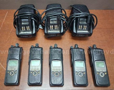 5 Motorola XTS 5000 Radios and 3 Chargers/PRE-OWNED/DS18612/99605/DSP