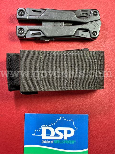 Discontinued Leatherman OHT Multi-Tool with Sheath/PRE-OWNED/DS18851/100280/TSA