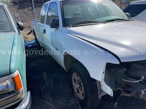 2001 Chevrolet Silverado 1500 Ext. Cab Short Bed 2WD