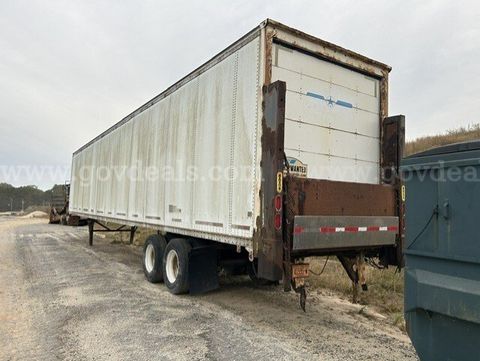 45' Trailer with Lift Gate