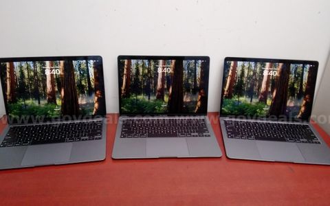 Lot of (3) Apple MacBook Air A2337