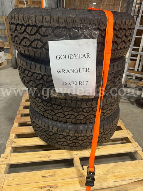 Goodyear Wrangler Territory 255/70/R17