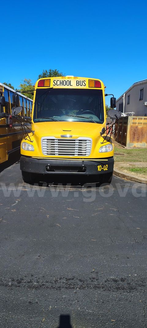 2010 Freightliner B2 Bus Chassis