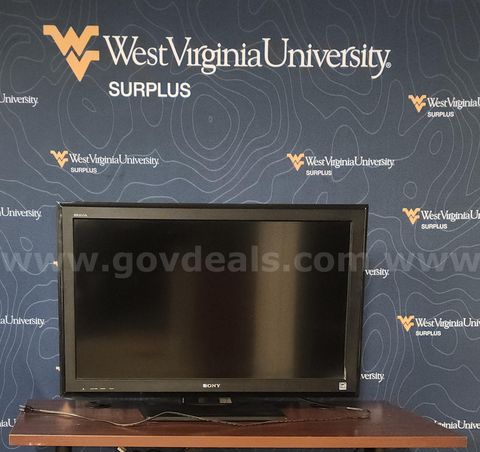 Sony 37" LCD Digital Color TV (No remote)