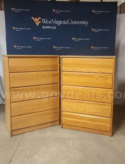 Set of 2. Chest of drawers