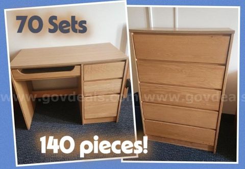(70) Dorm Dresser/Desk sets