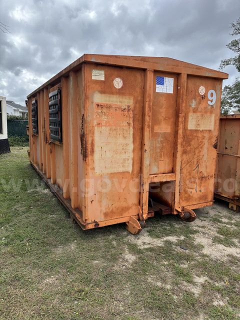 20 yard enclosed roll off container