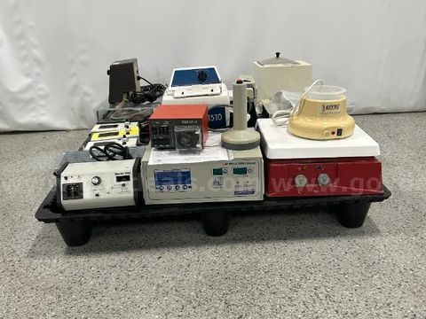 Lot of Laboratory Equipment