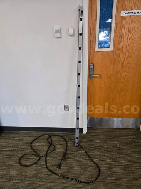 Wiremold CabinetMate Plug-In Outlet Center Unit (Anchorage, AK)