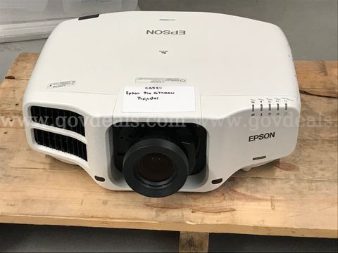Epson Pro G7400U Projector