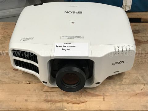 Epson Pro G7400U Projector
