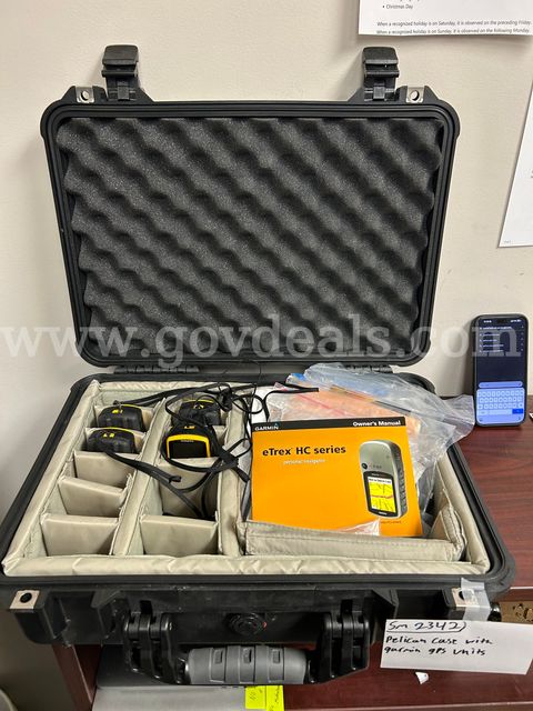 4 Garmin GPS Units in Pelican Case