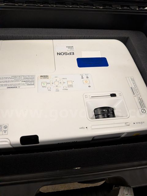 12 Epson 4K Projectors