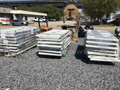 Medical Bed (3 pallets)