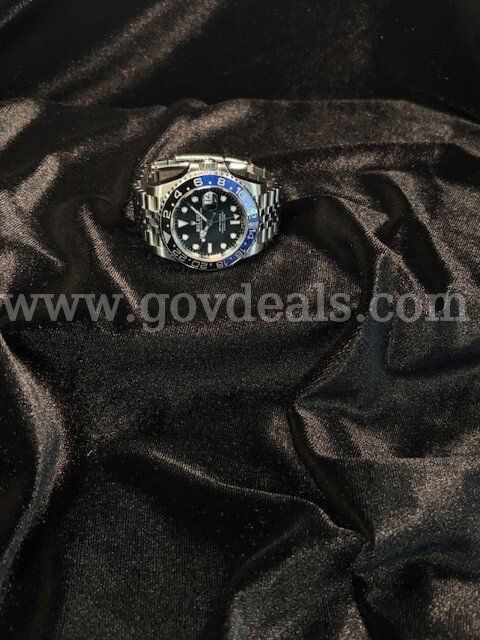 (1) Silver GMT-Master ll Rolex Known as “Batgirl” Men’s Watch