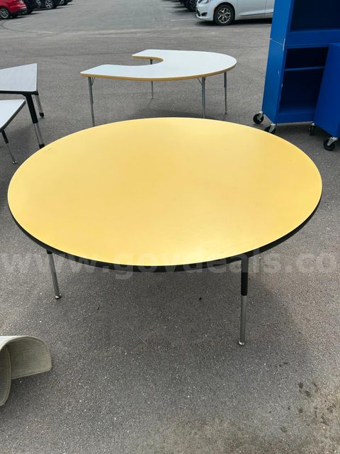 Student round table