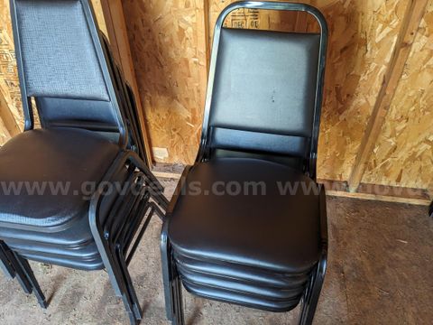 Black chairs - 6 units