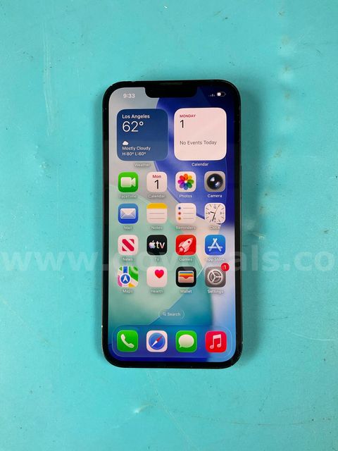 Apple iPhone 13 (Unlocked) Model A2482 128GB IMEI 350118659720912, Powers On (Corners Scratched)