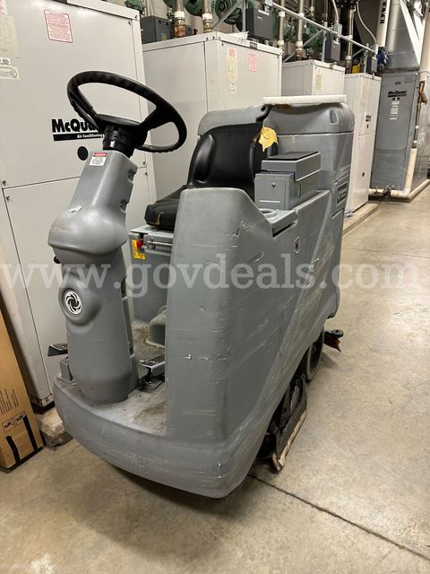 Ride On Floor Scrubber