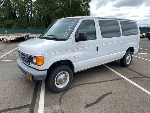 2006 Ford Econoline E-350 XL Super Duty 11 Passenger Van **UNDER 50K** (ID #47594) (AVI) (26-2695) 490
