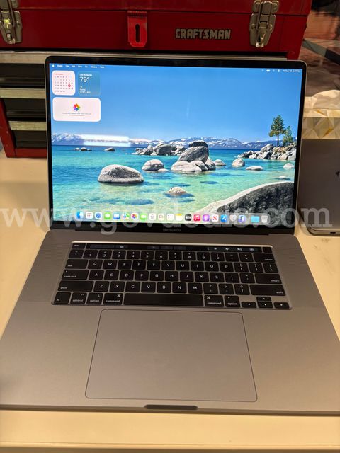 Apple MacBook Pro 16" (2019) – 2.6GHz 8-Core Intel i9, 16GB RAM, 500GB SSD (ID# 47900) (J02-3R) (No UPC)