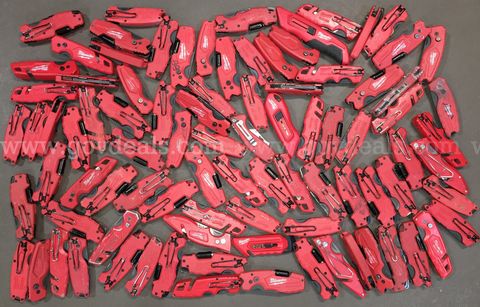 Mixed Lot of Milwaukee Utility Knives ~90 Units (ID# 47945) (TSA #2) (NO UPC)