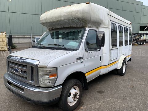 2009 Ford Econoline E-350 Super Duty Shuttle Bus w/ Wheelchair Lift (ID# 47986) (PRT) (26-2629 ) 11700