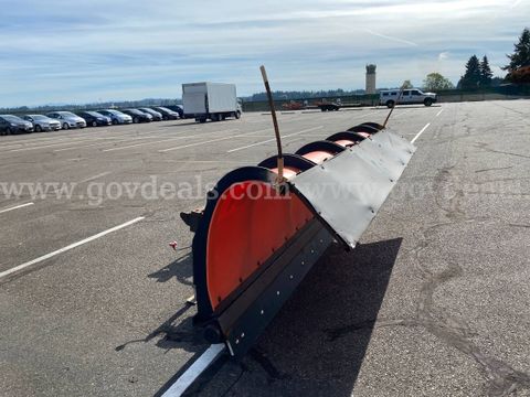 2004 American Sno-Plows 12' Polymer Plow Blade (ID #48104) (AVI) (26-2953) 13400