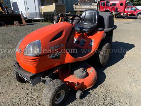 2013 Kubota T2380 Riding Lawn Mower (ID# 48354) (GVL) (26-3091) 22301