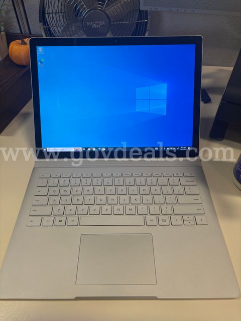 Microsoft Surface Book 2 13.5" – Intel Core i7, 16GB RAM, 256GB SSD (ID# 48400) (H01-2R) (26-1153-2) 85792